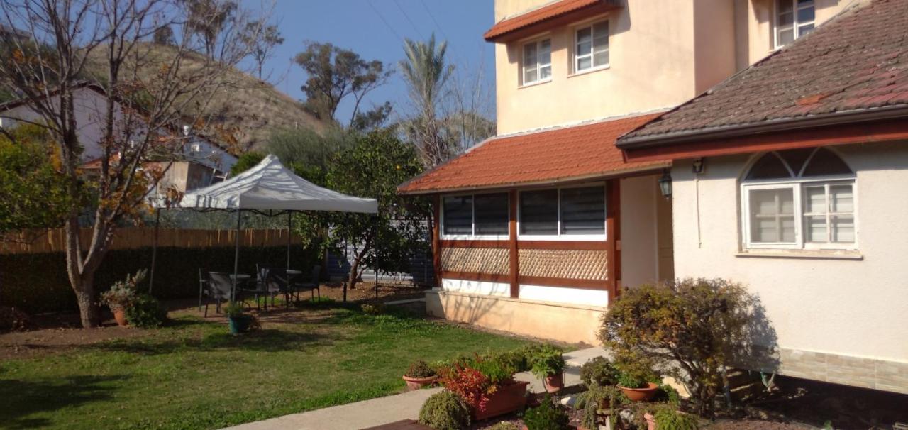 Jordan Valley One Room Apartment Menaẖemya المظهر الخارجي الصورة