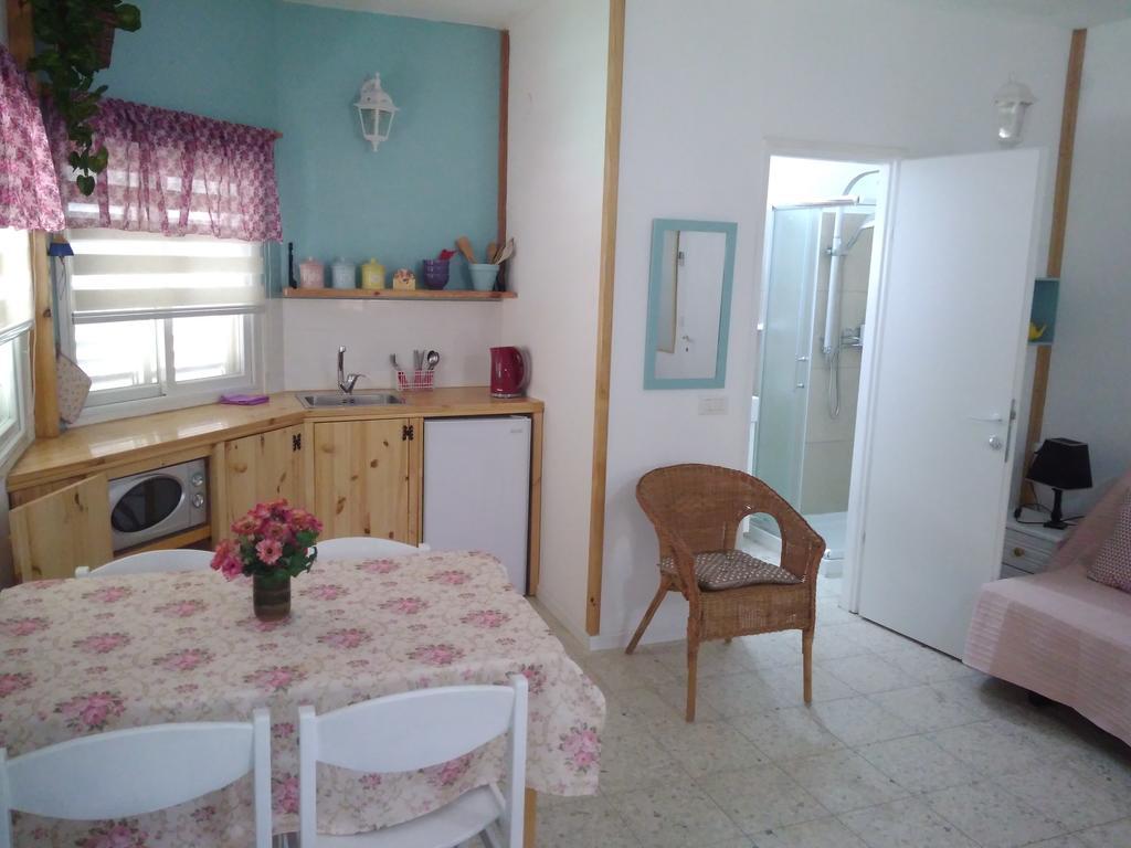 Jordan Valley One Room Apartment Menaẖemya المظهر الخارجي الصورة