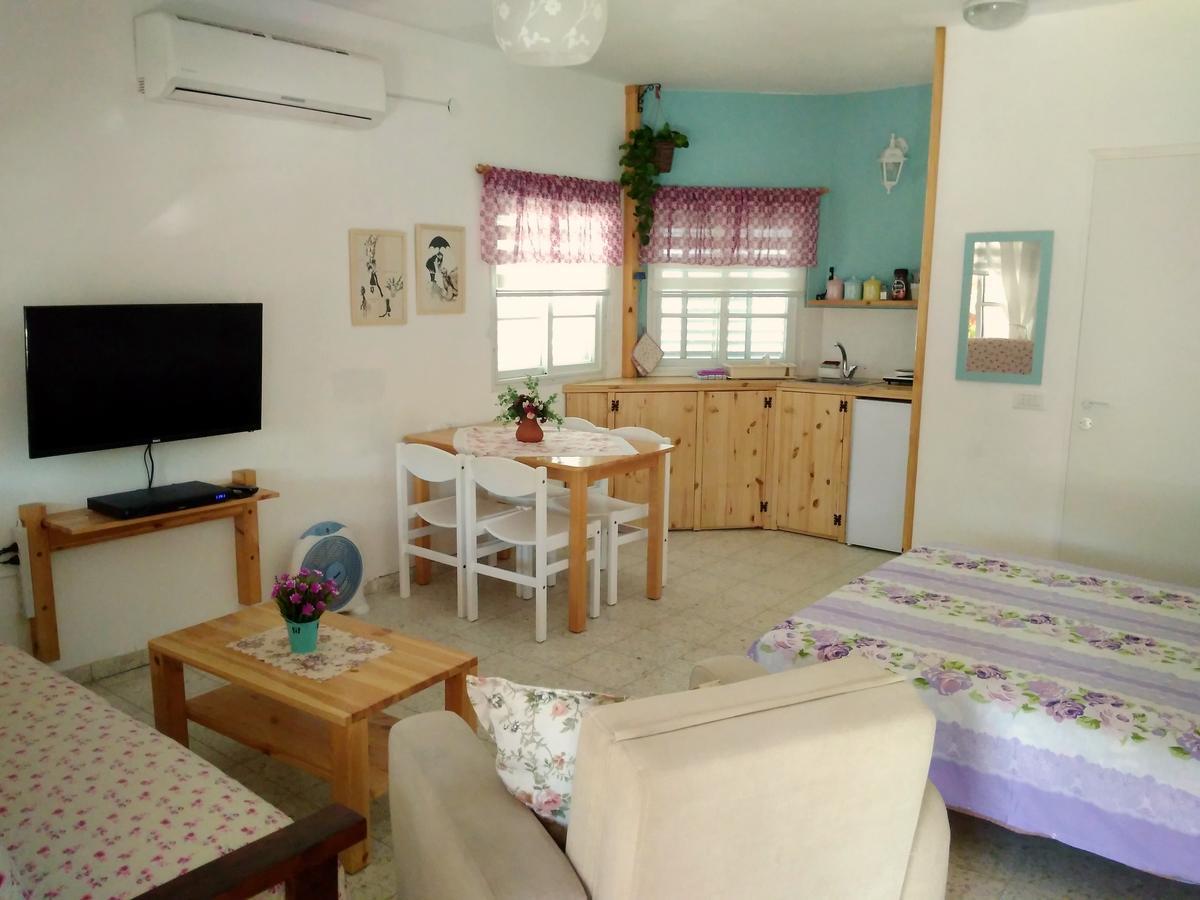 Jordan Valley One Room Apartment Menaẖemya المظهر الخارجي الصورة